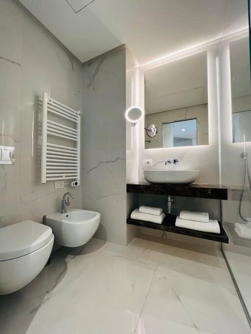Piazza Affari Apartment - City Center 米兰 外观 照片