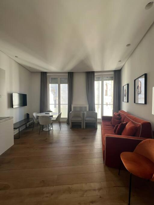 Piazza Affari Apartment - City Center 米兰 外观 照片